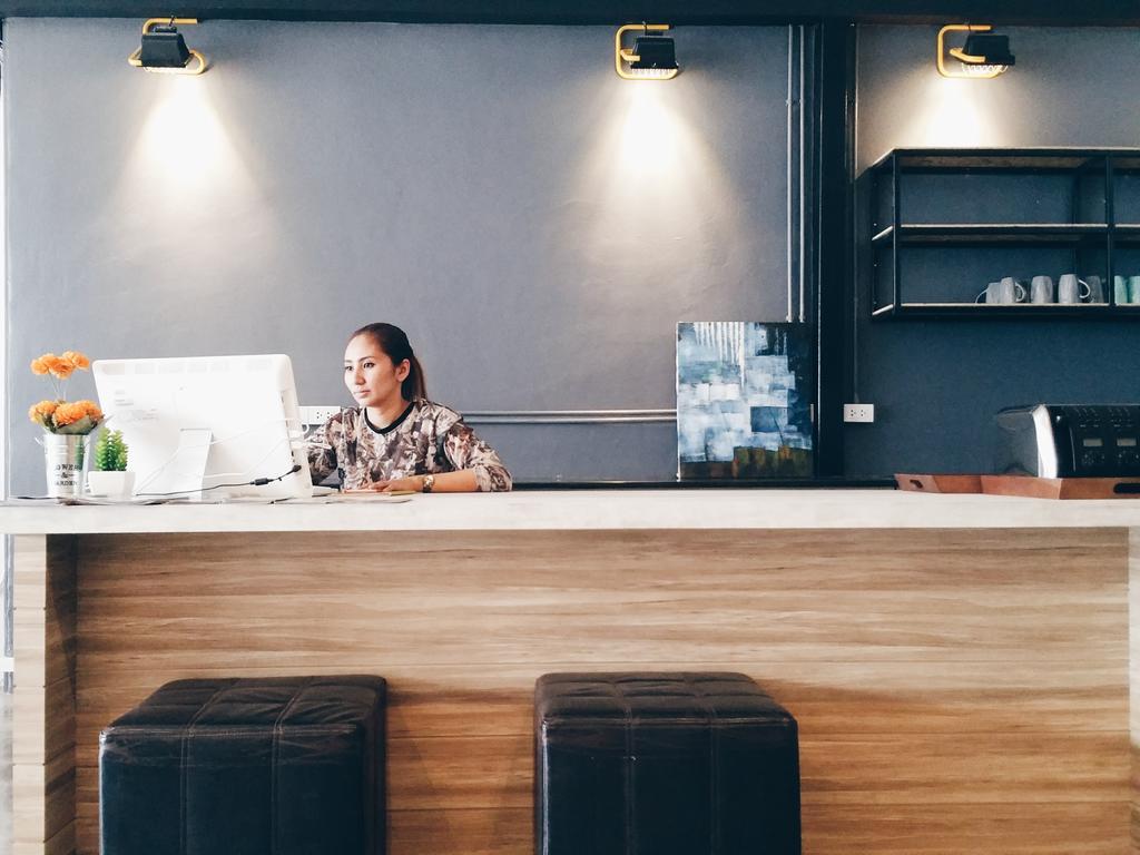 Bed Hostel Phuket Ngoại thất bức ảnh