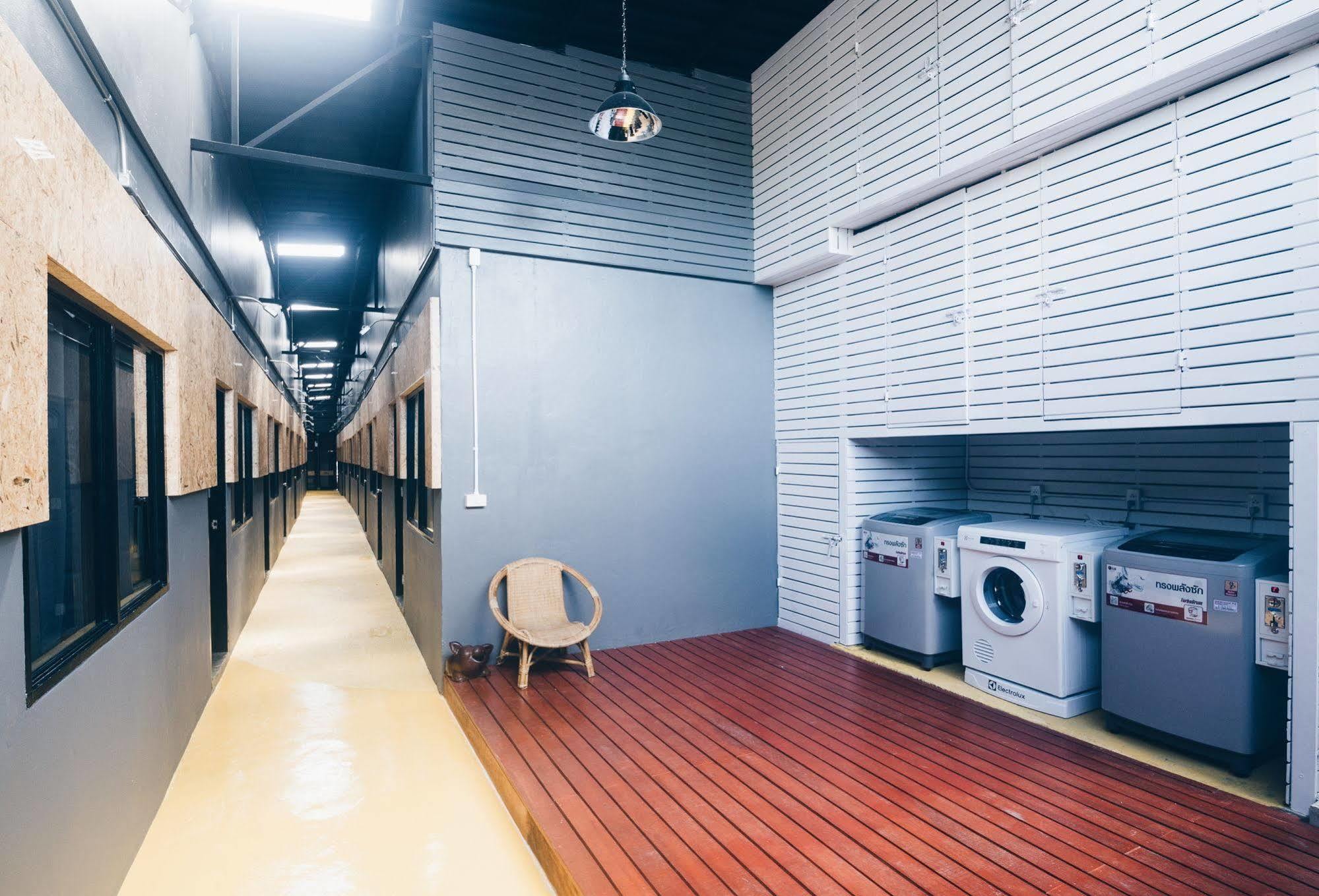 Bed Hostel Phuket Ngoại thất bức ảnh