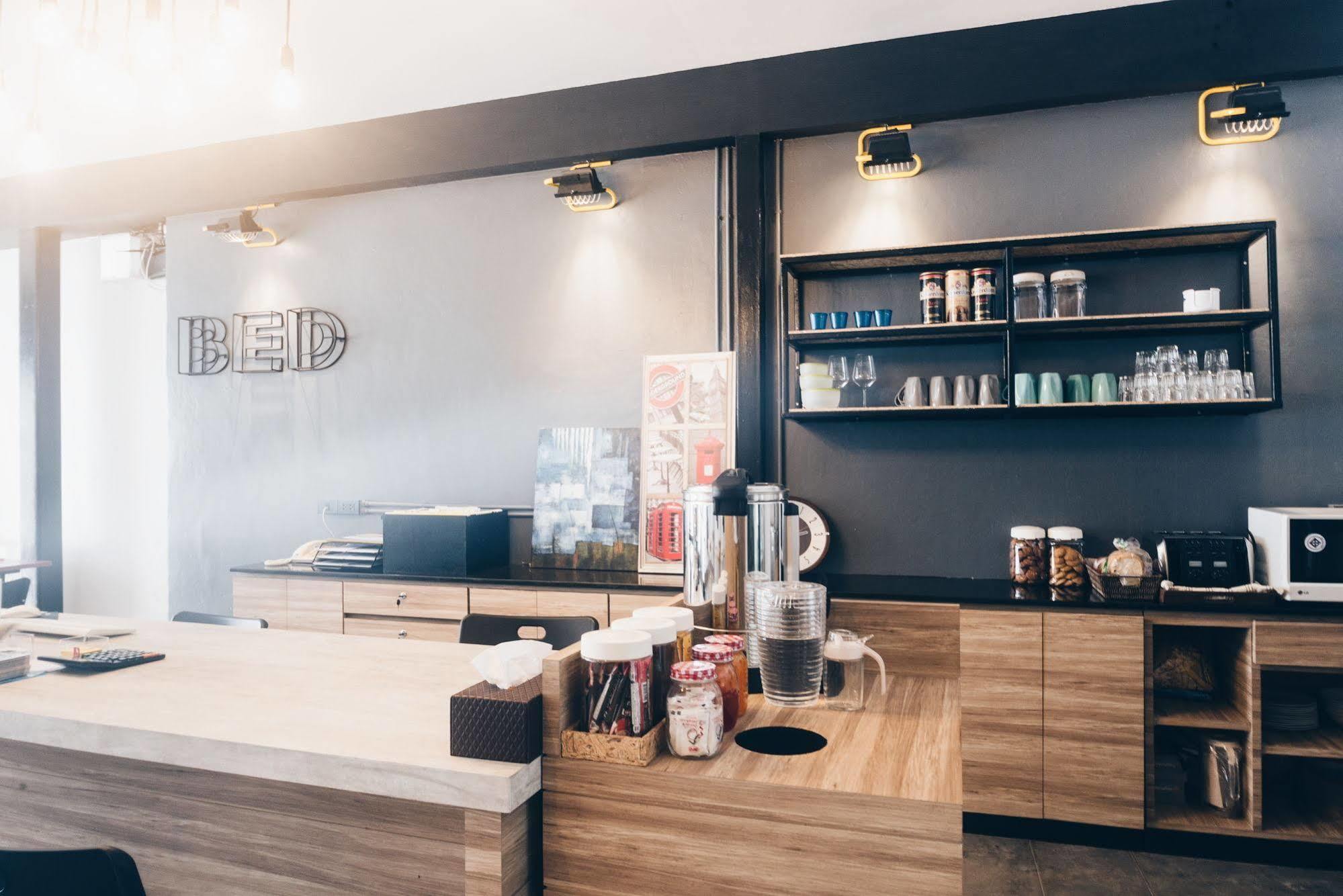 Bed Hostel Phuket Ngoại thất bức ảnh